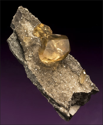 Calcite Leiping China cabinet specimen